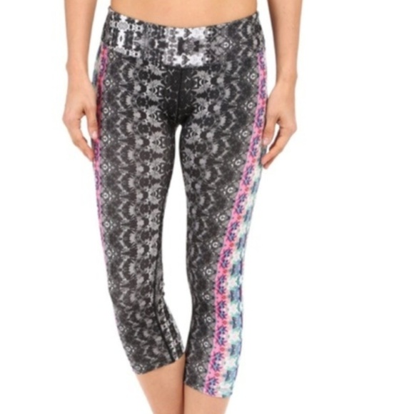 Prana Roxanne Printed Capri Leggings M 